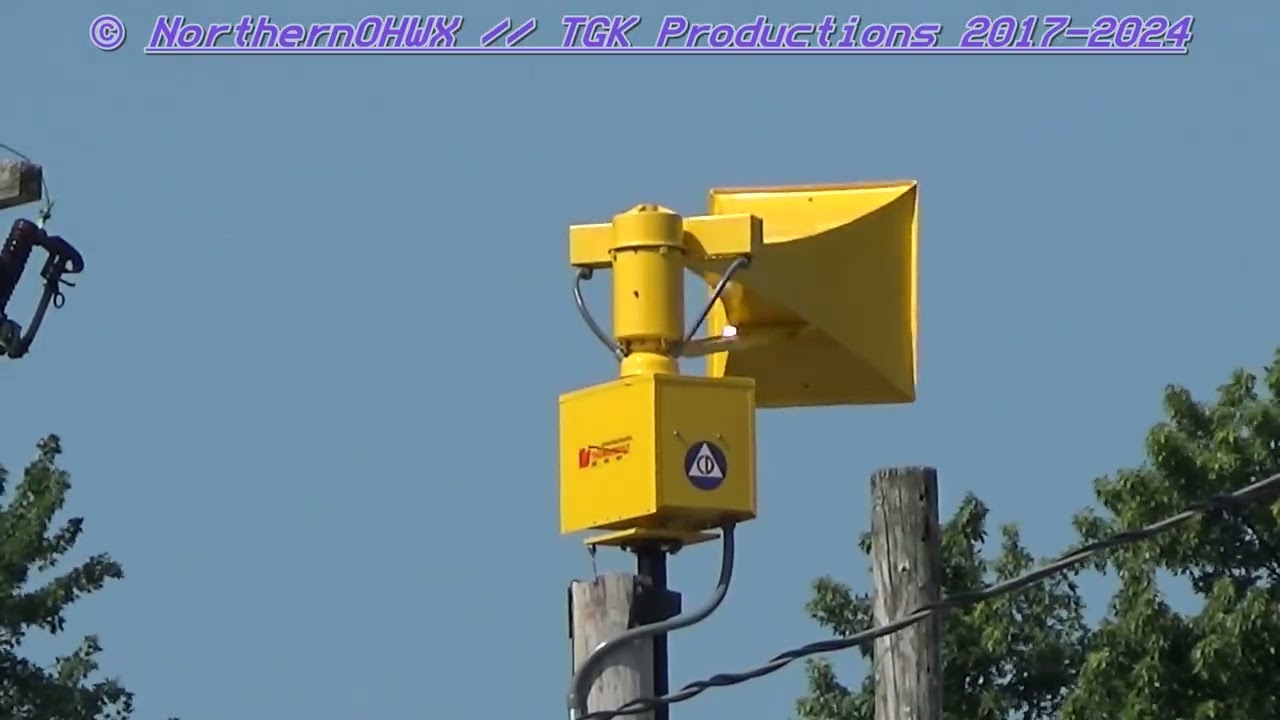 [EXCLUSIVE!] Federal Signal Thunderbolt 1003 - Full Alert + UNDULATING Hi-Lo - Bement, IL || 8-6-24