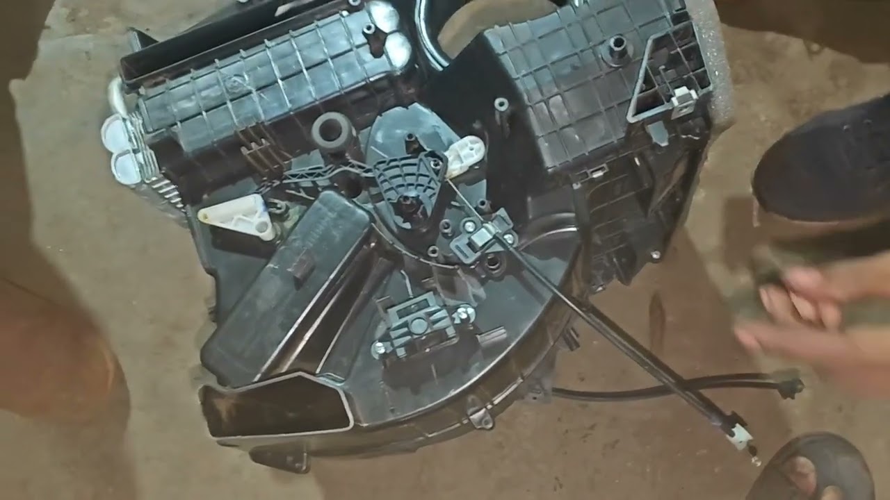 Tata Nexon Petrol AC Gas Leakage Problem | Cooling Coil Leakage | Dashboard Removed Full Repair