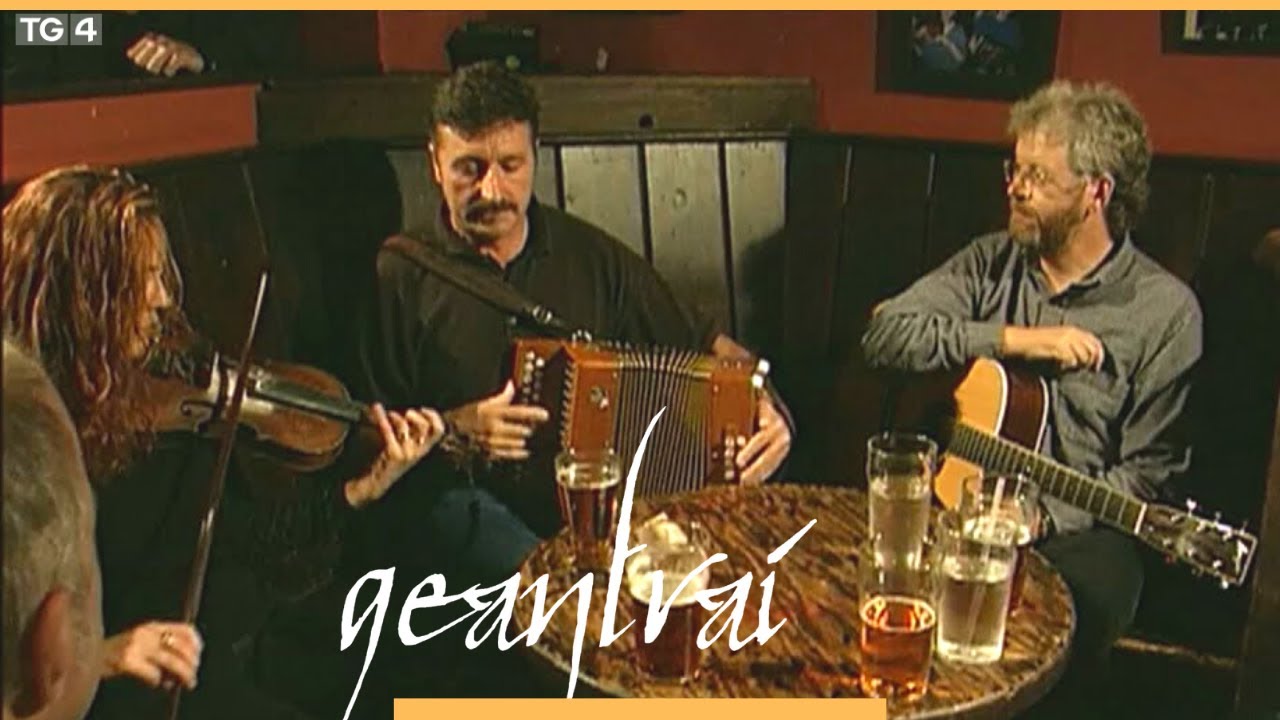 Helena Delaney, Johnny O'Leary & Daith&iacute; Sproule | The Burren Irish Pub, Boston | TG4 2003.