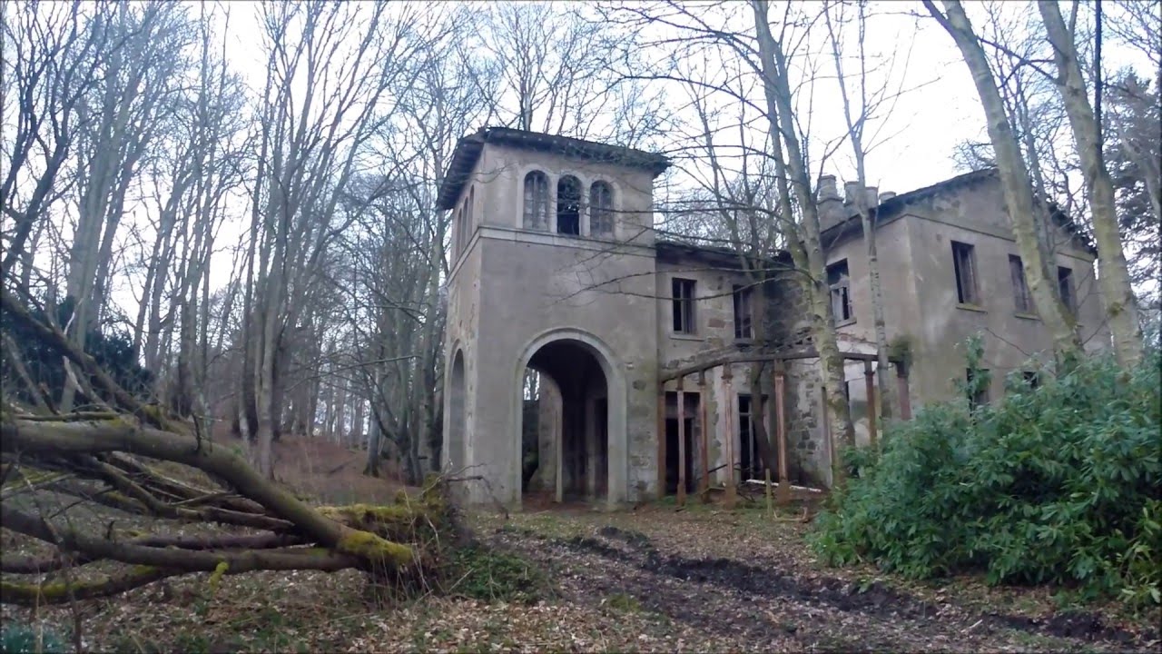 Daytime walkthrough abandoned Villa in the woods'