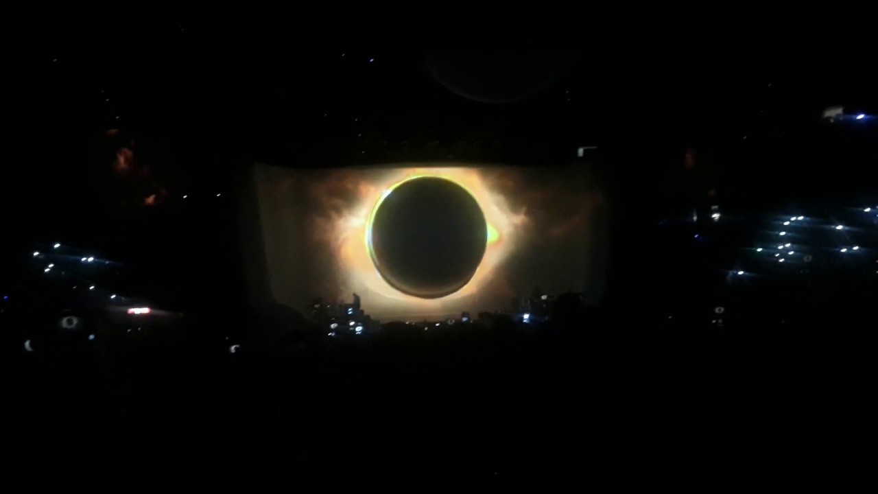 God is a woman - Ariana Grande | Sweetener World Tour New Orleans 2019