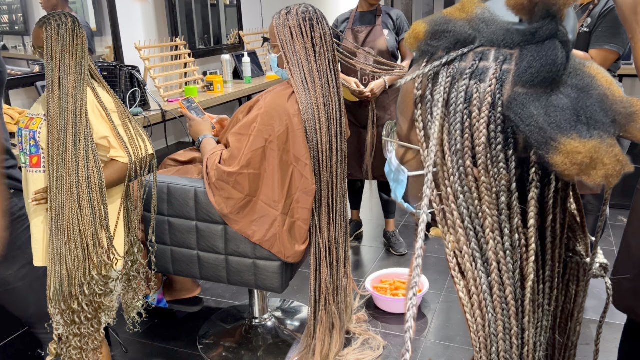Ankle/Knee Length Knotless Braids // 3 Hours // 7 Stylist // Vlogmas Day 8