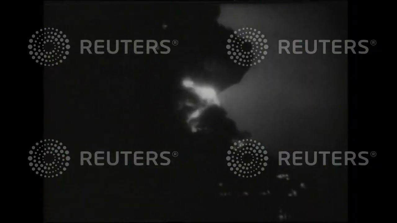 Пожар на нефтеперерабатывающем заводе в Нью-Джерси, США, 1938 год.