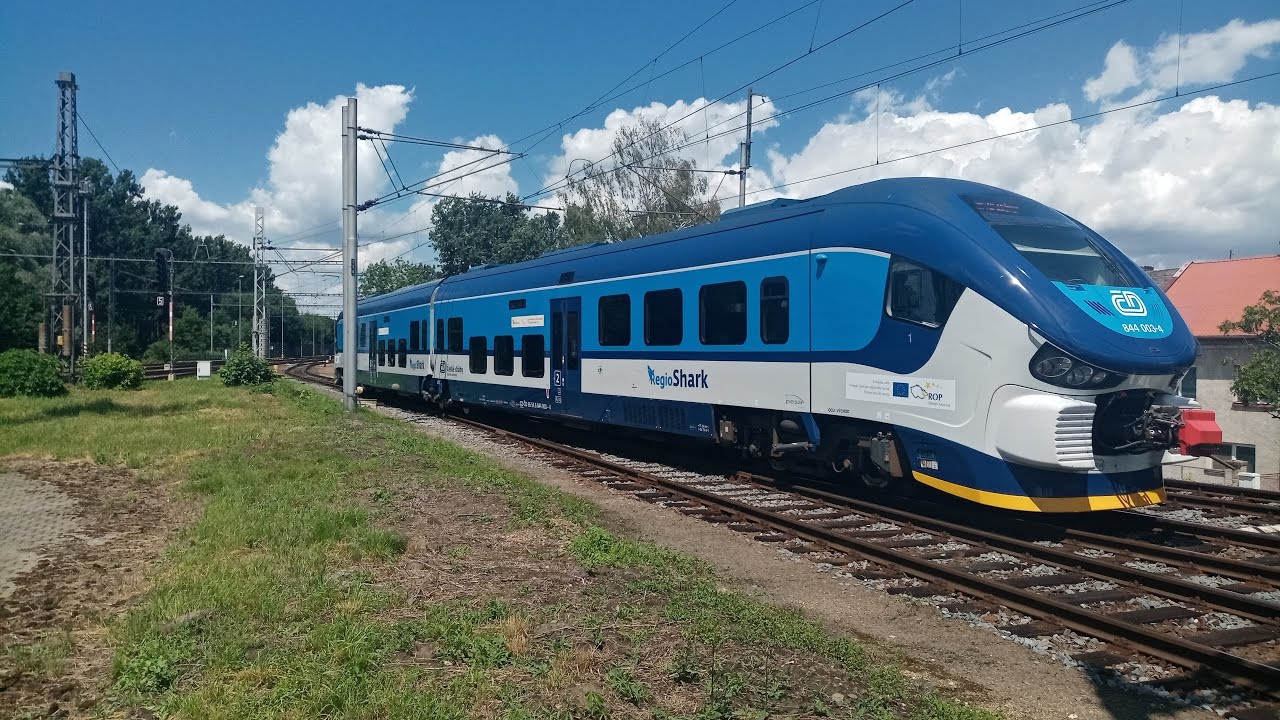 Vlaky v Kroměříži dne 31.6.2020 + jízda Regiosharkem z Hulína