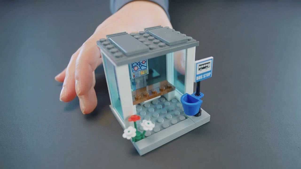 How to Build a Bus Stop - LEGO Creator - Building Tips