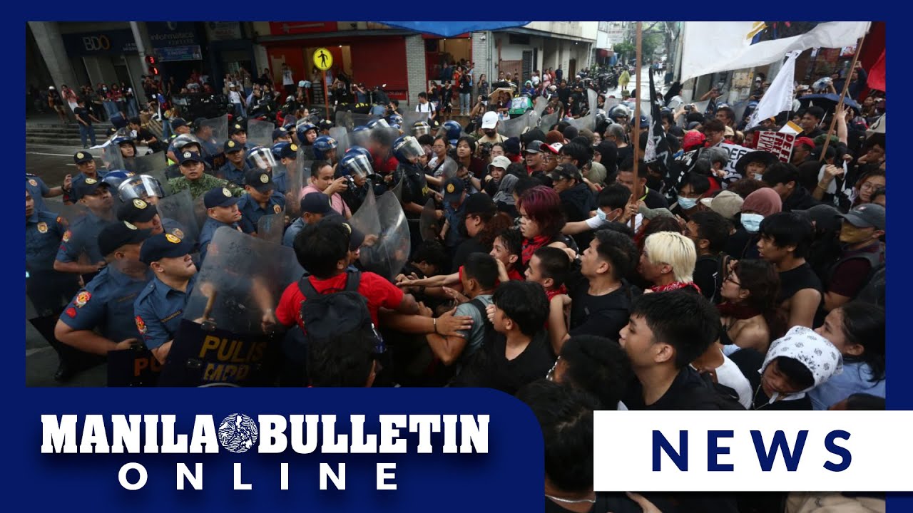 Police block 700 protesters from marching to Mendiola on 52nd Martial Law anniversary