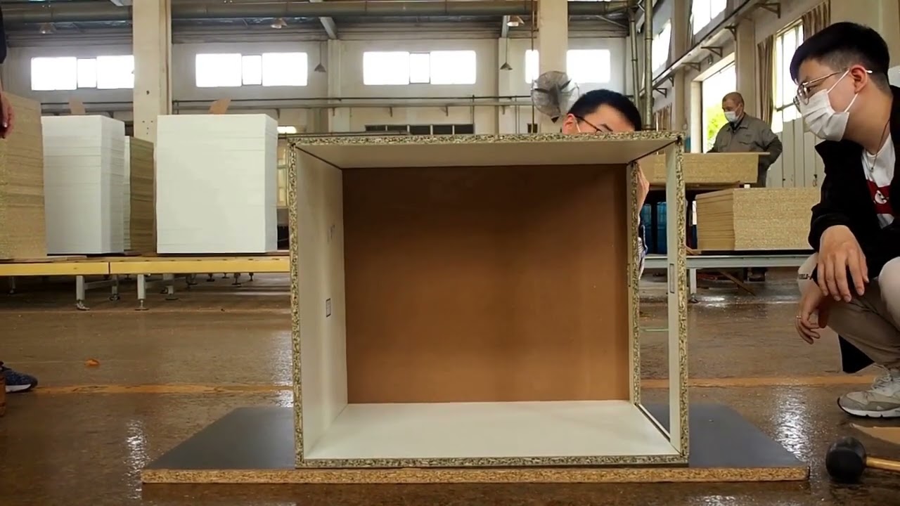 CLIC FURNITURE SAMPLE ASSEMBLING DEMO BY Simon