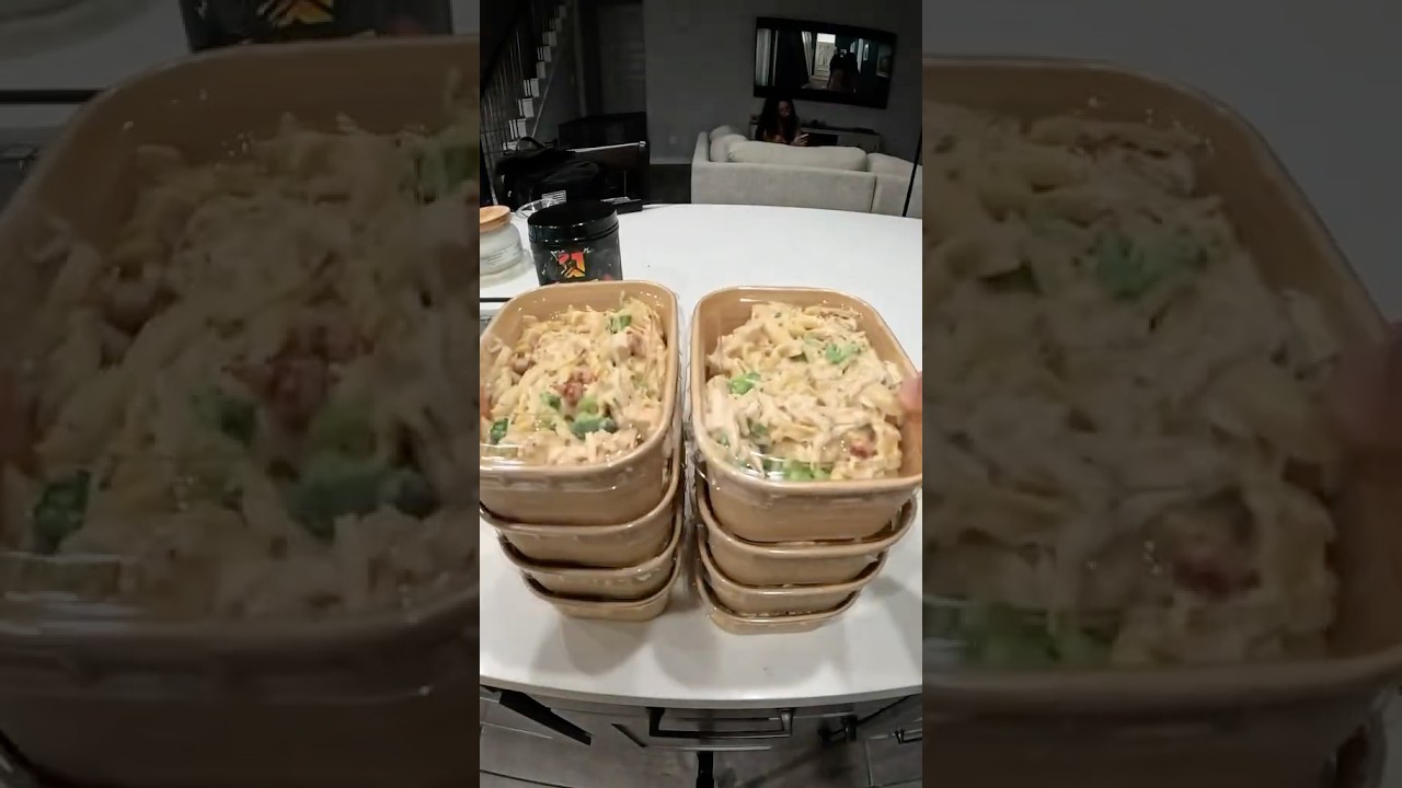 Garlic Parm chicken meal prep #madprotein #mealprep