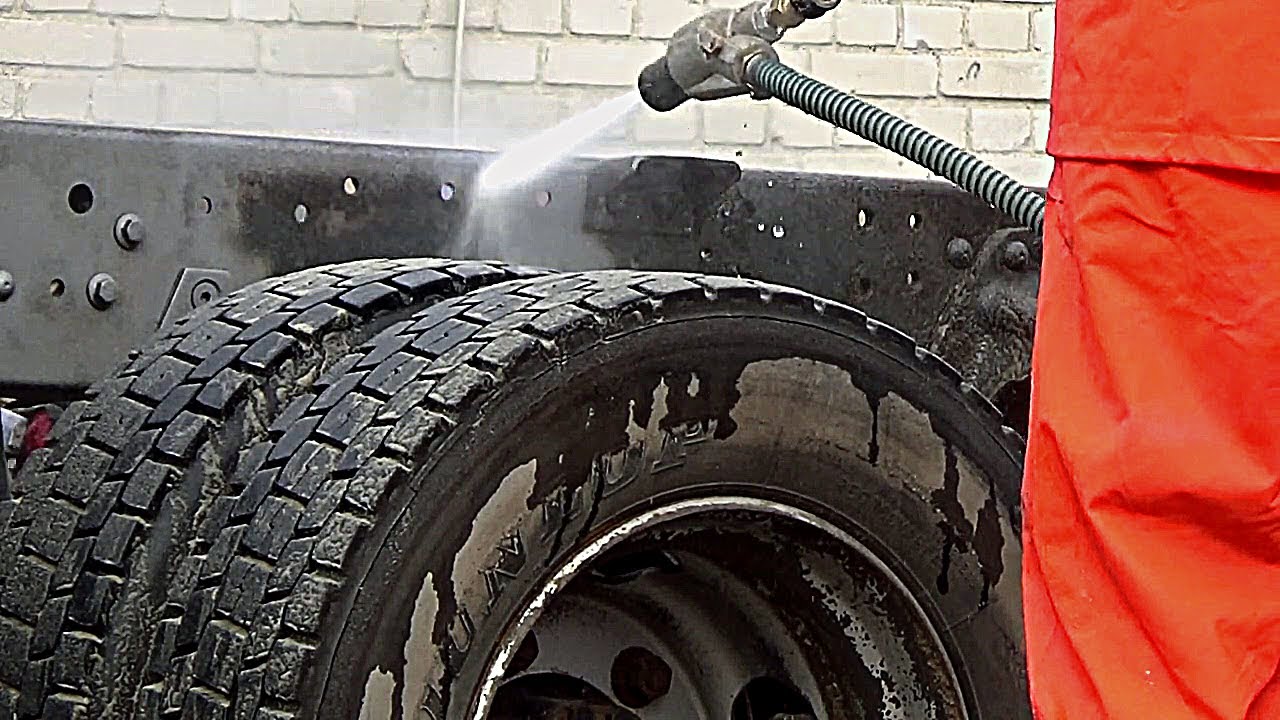 Гидропескоструйная обработка рамы грузовика