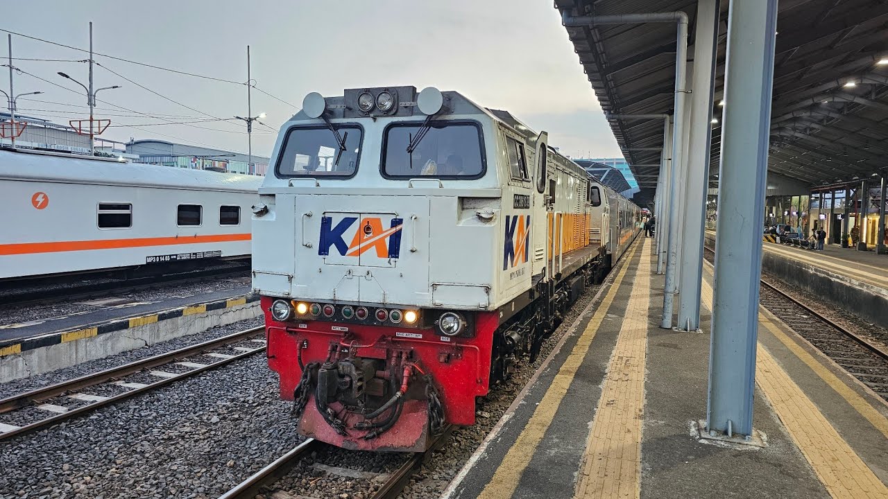 SURABAYA - BANDUNG VIA JALUR PANTURA ANGKATAN PAGI | TRIP KA HARINA PAGI KELAS EKONOMI PREMIUM