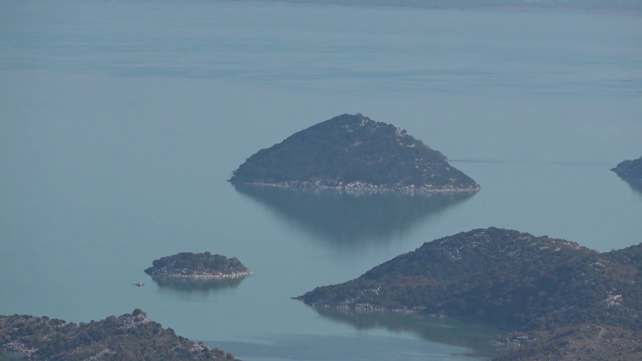 ЖИЗНЬ В ЧЕРНОГОРИИ (МОНТЕНЕГРО). СКАДАРСКОЕ ОЗЕРО. MONTENEGRO. BALKANS. SKADAR LAKE