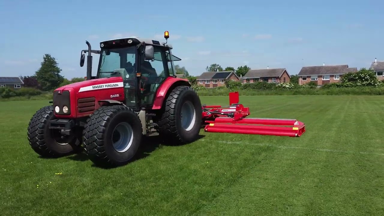 UKDRONE - Day With CUTCREW Filming Trimax Pegasus S5 722 Mower #shortvideo #mower #trimax #drone