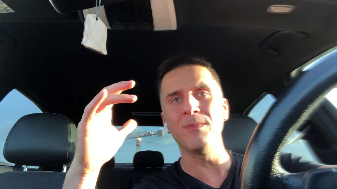 Griechen beim Auto fahren | &Ouml;zcan Cosar