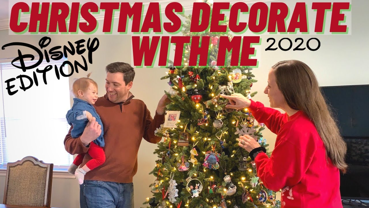 DECORATING DISNEY CHRISTMAS TREE | How to Make an Ornament Out of Disney Buttons | Decorate With Me