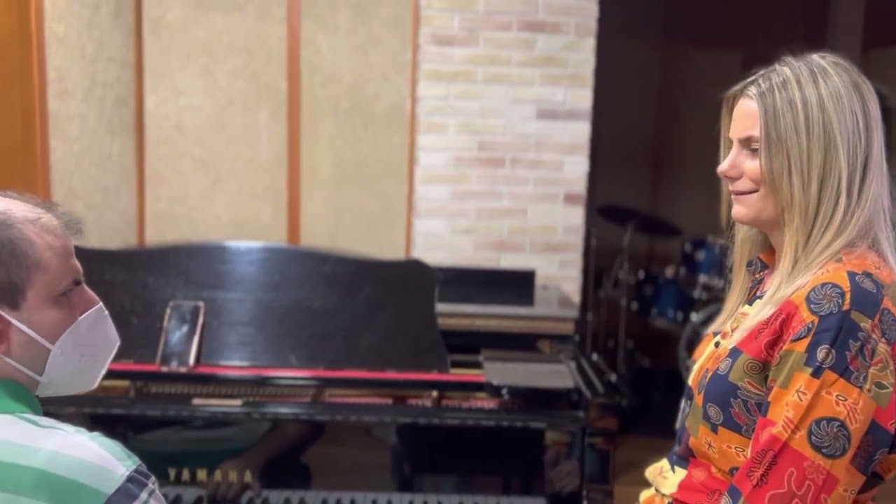 Angelica Borrelli  - prove cover brivido caldo ￼￼