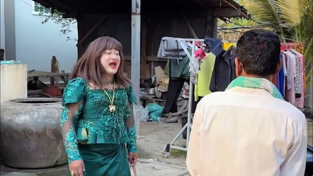 រឿង - លាងចានទេតែស្លៀកពាក់ដូចលោកមេបា 😂😂