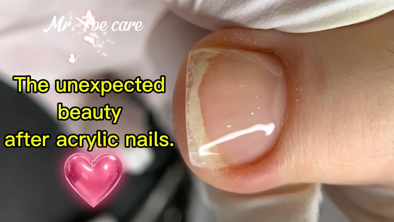 Who else thinks this is the most satisfying part? 😍👇 #nails #shiningnails #nailart #nailgelart 