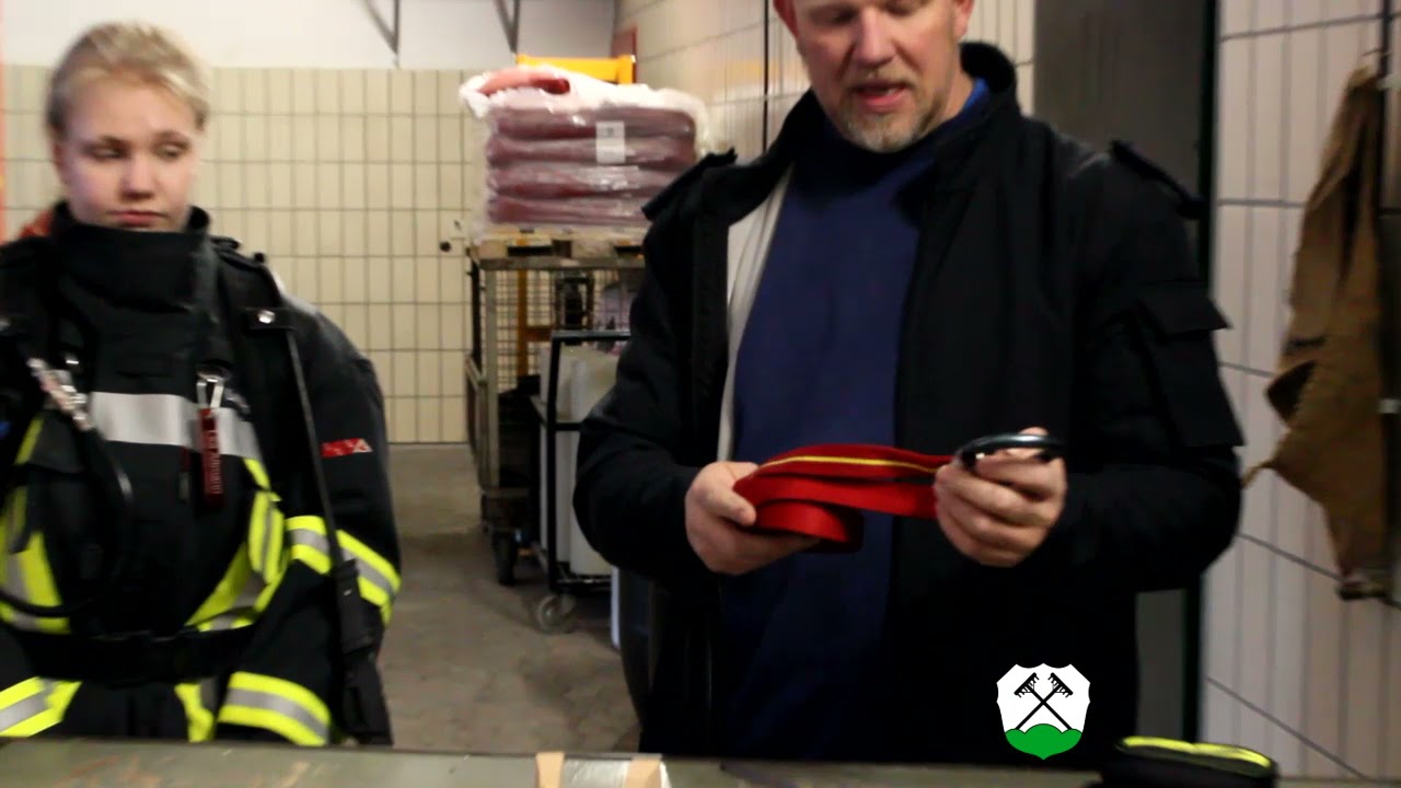 Ausb ATEMSCHUTZTASCHE mit Lea & Dirk