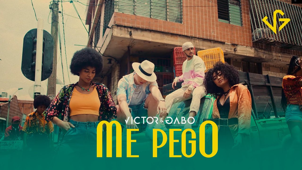 ME PEGO, Victor & Gabo - Video Oficial