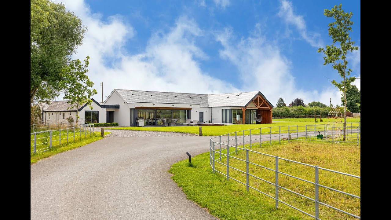 Residence on approx. 30 acres, Turnings, Straffan, Co. Kildare