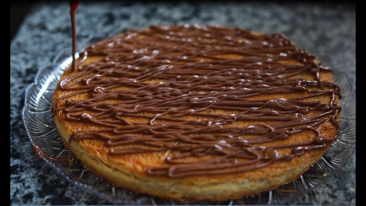لما تكون عند صبحي كابر  لازم  تعدي علي الناس دي جامبينا علي طول الكنافة عندهم خييييييييال