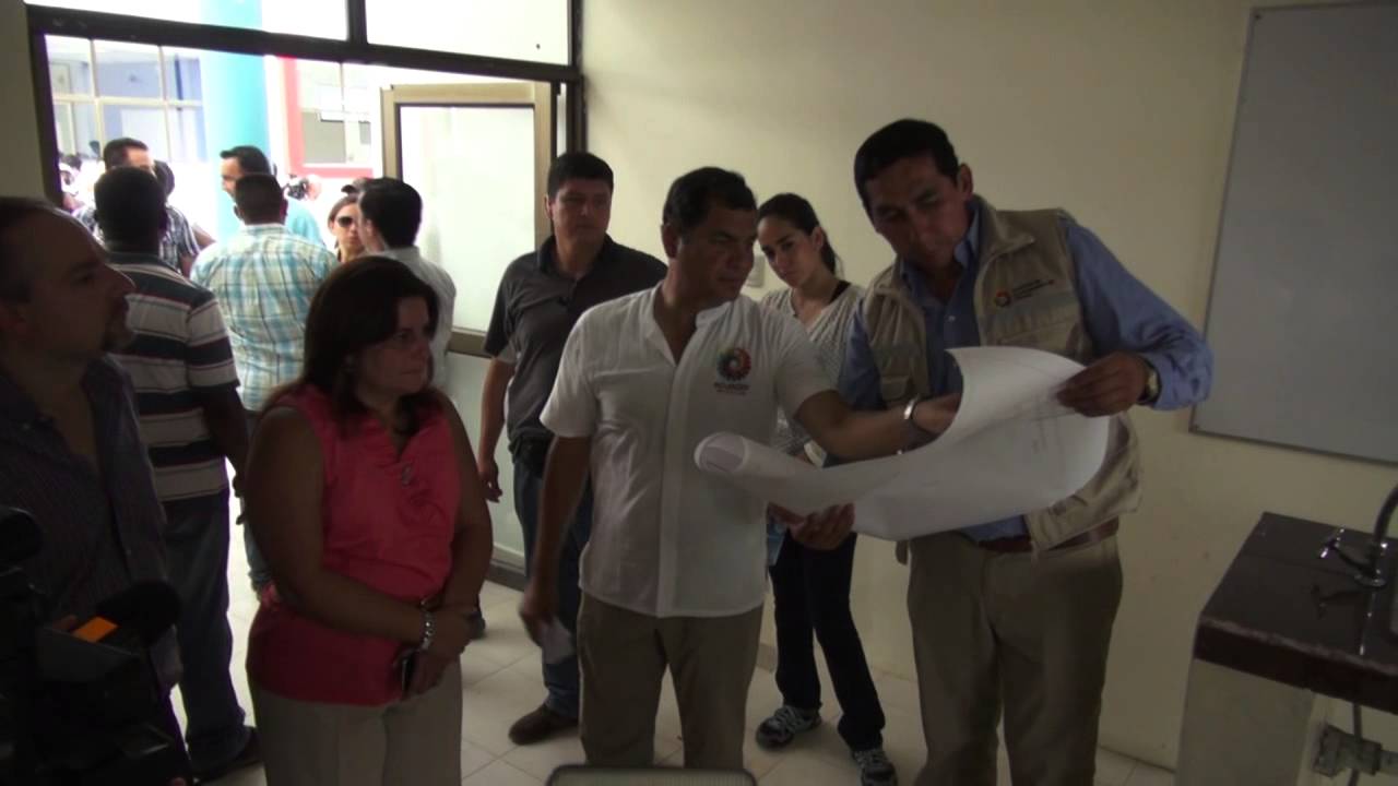 Presidente visitó colegio Réplica Aguirre Abad