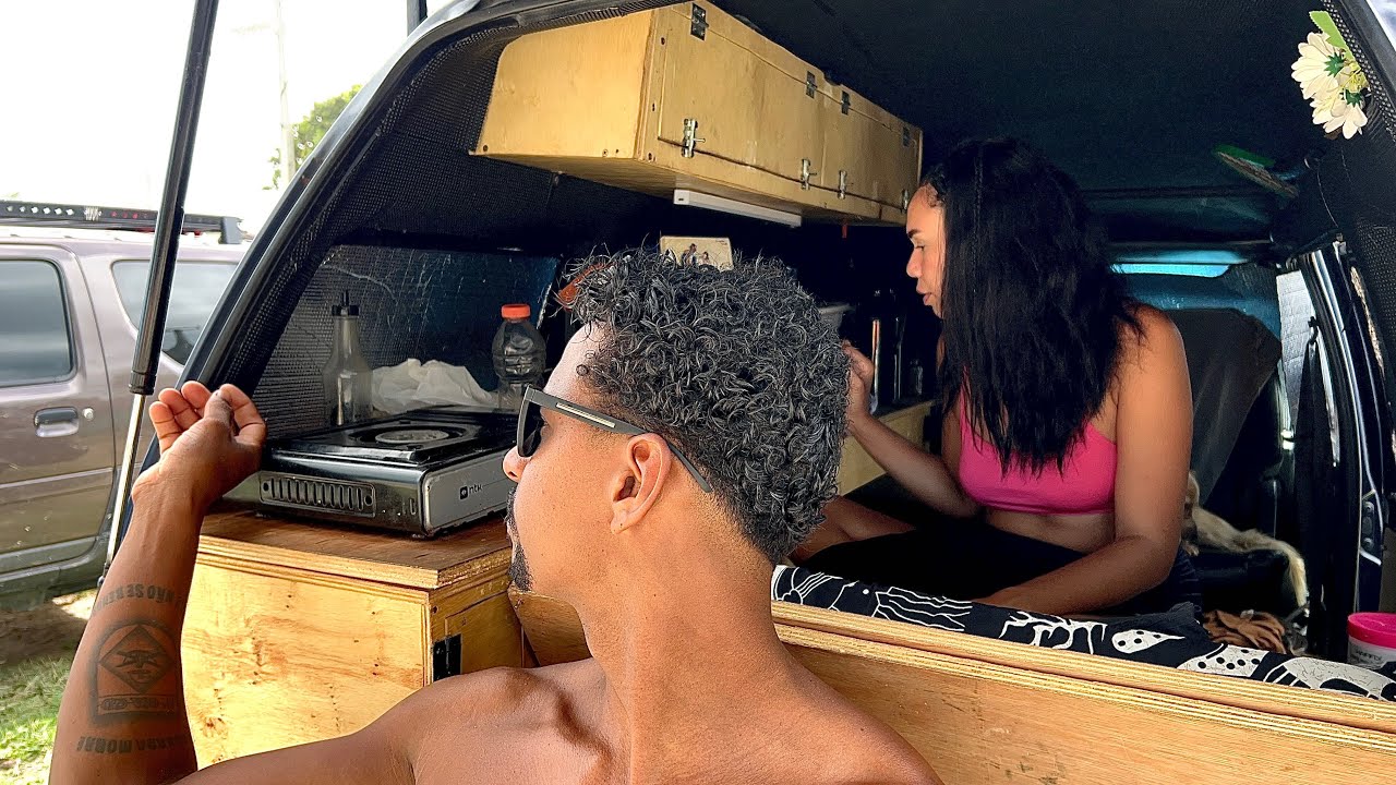 CASAL QUE LARGOU TUDO PARA VIVER NA ESTRADA | Nossa casa agora é o carro