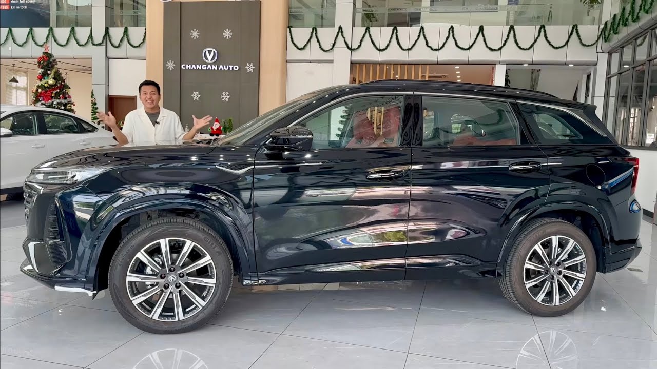 Changan CS75 Plus — популярный новый внедорожник, выпущенный примерно в 2000 году.