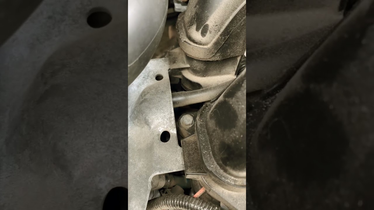 Двигатель FB20 Subaru дизелит,после перегрева  задиров в цилиндрах(масло жрет обильно )