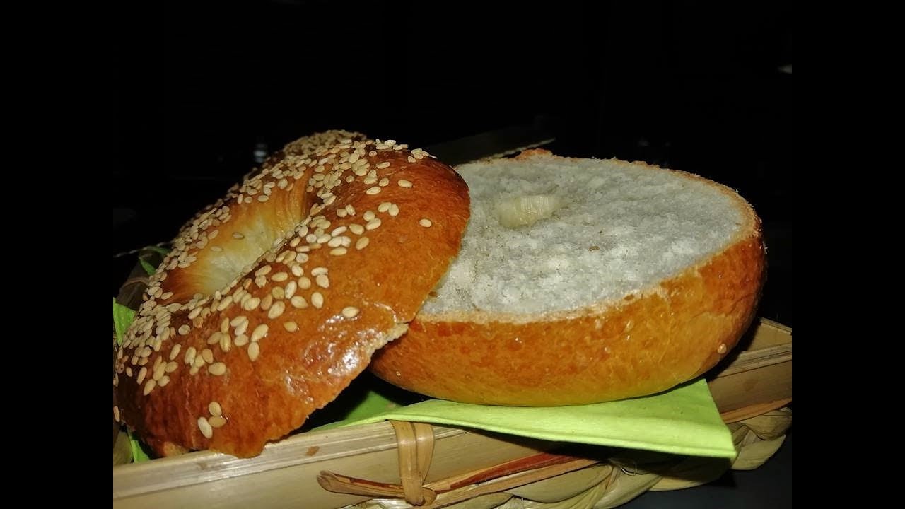 RECETTE DES PAINS BAGELS NEW YORKAIS  Fait maison. Meilleure recette de pains bagels