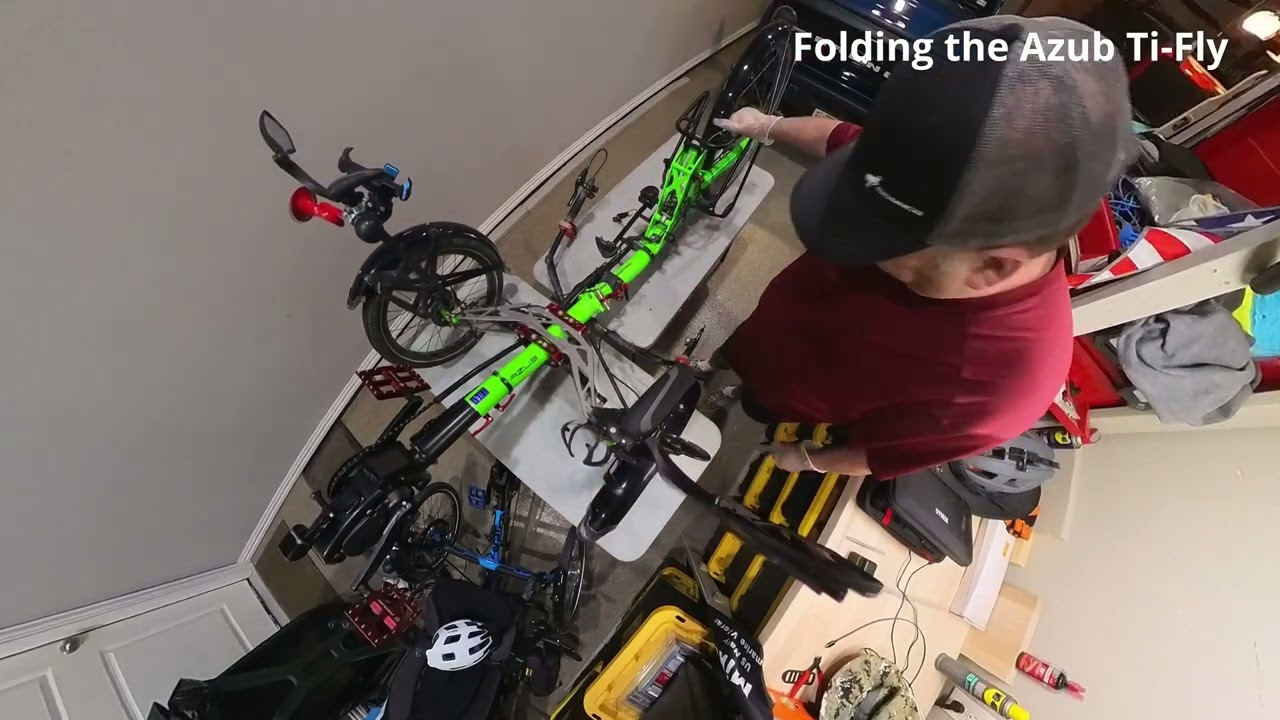 Folding the Azub Ti-Fly for the first time.