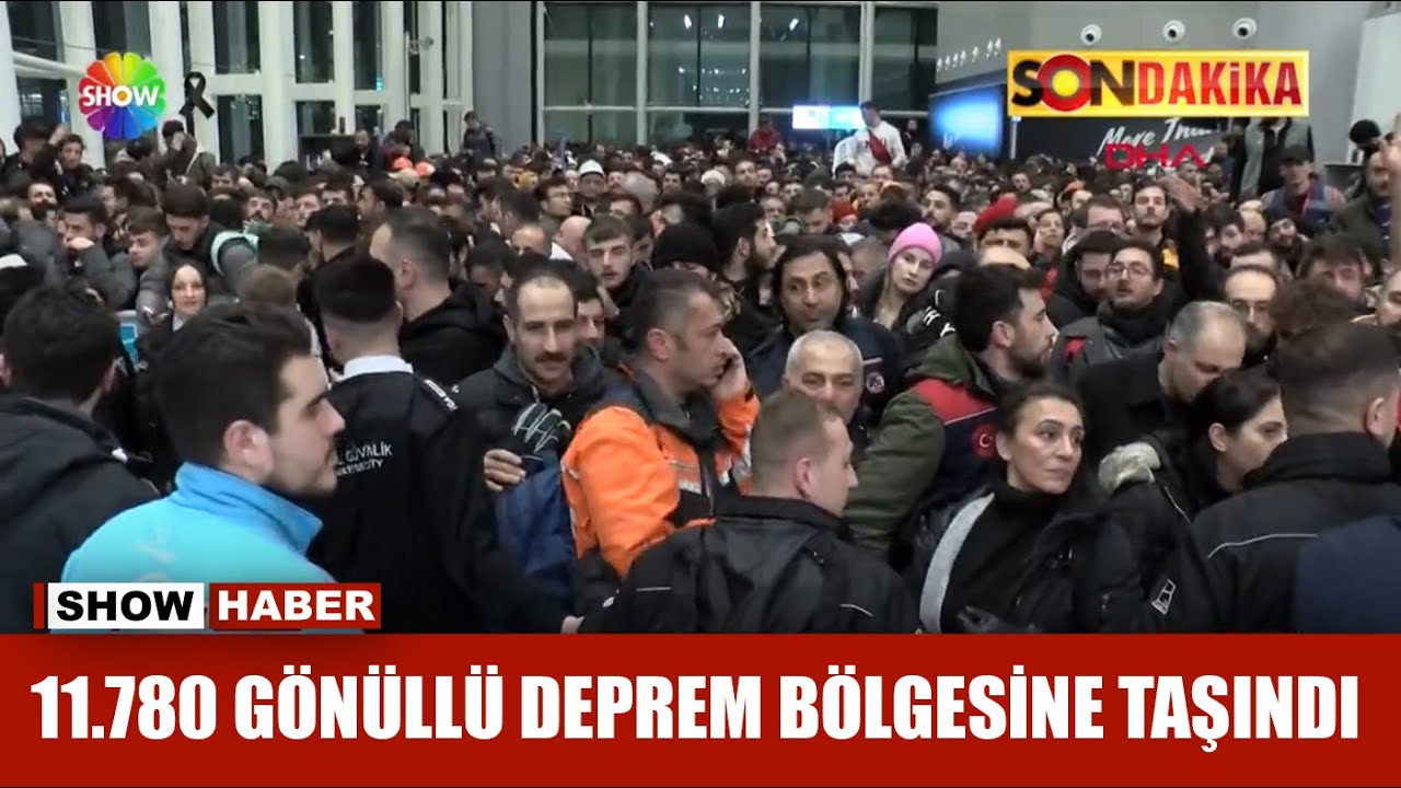 Binlerce gönüllü deprem bölgesine ulaşmaya çalışıyor