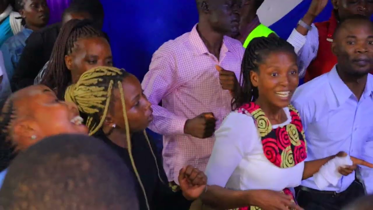 OSWENA HULWANDA//LUHYA PRAISE//WATCH TO THE END..