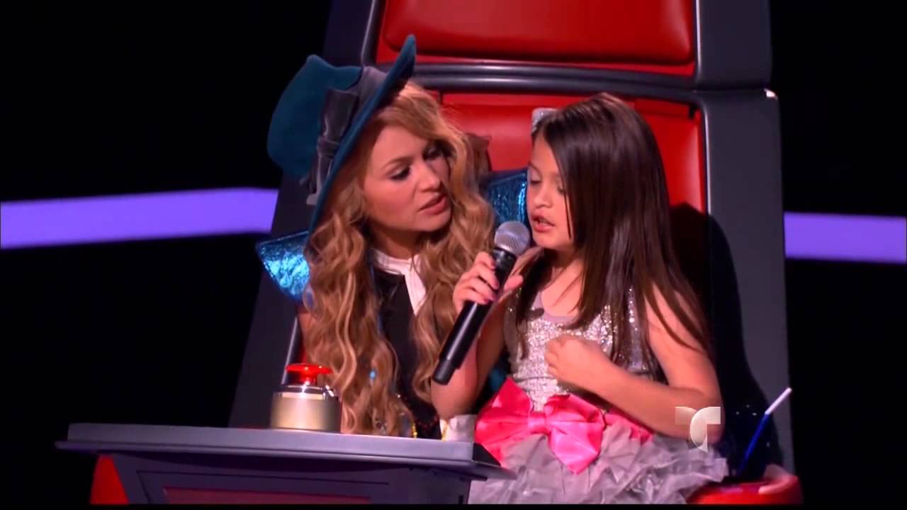 Adriana Cortina: “Hit the lights” en La Voz Kids