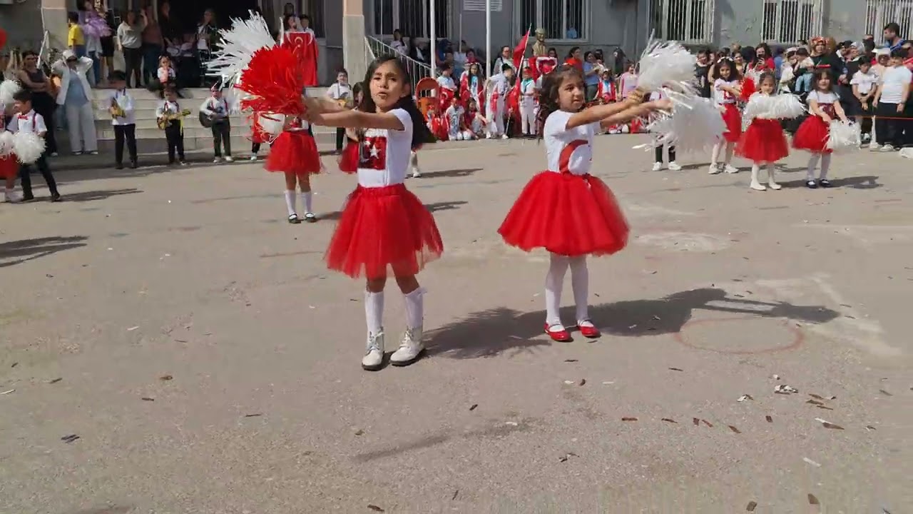 Vali Sabahattin Çakmaoğlu İ.Ö.O 23 Nisan gösterisi 4
