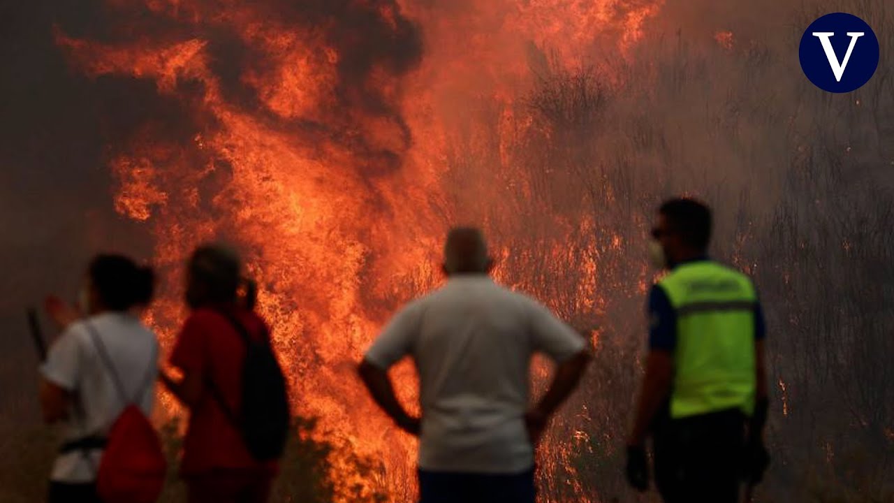 Impotencia e ira social en una España desbordada por los incendios