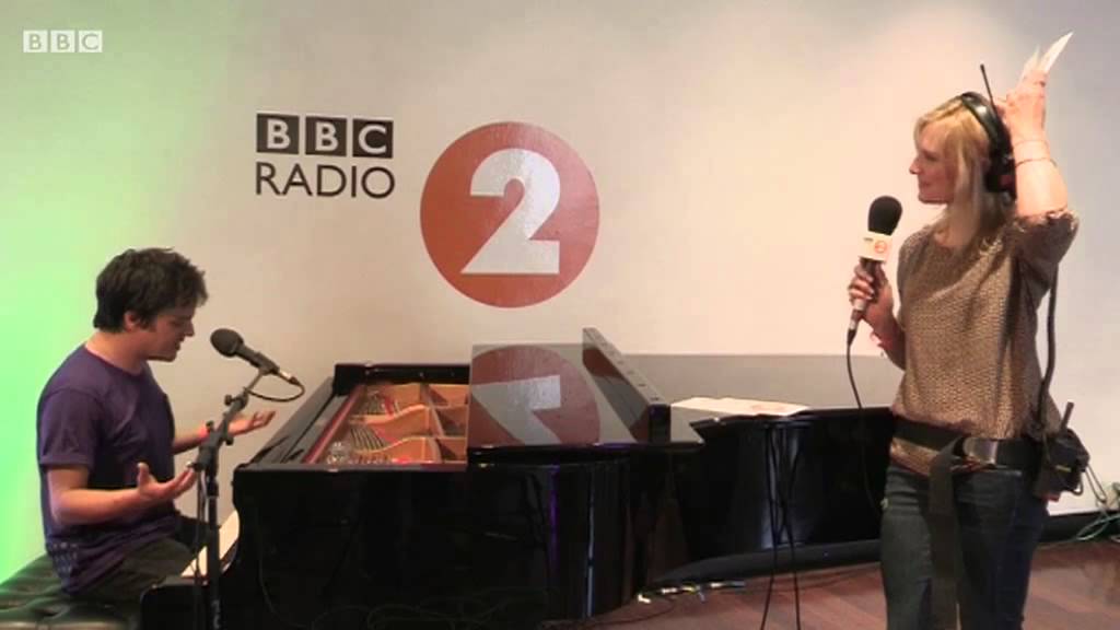 Jamie Cullum covers Rihanna for Jo Whiley (2DAY 2013)