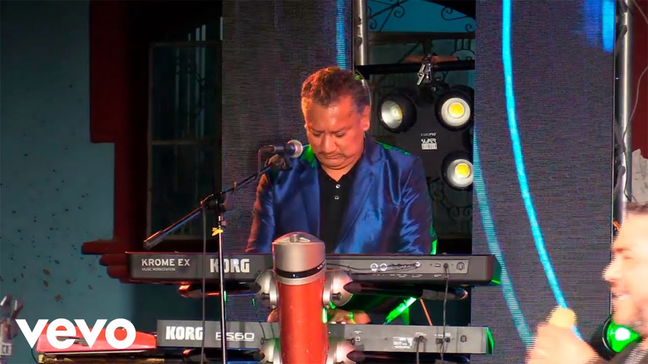 Los Siete Latinos - Hechicera ft. Juan Carlos Tapia 