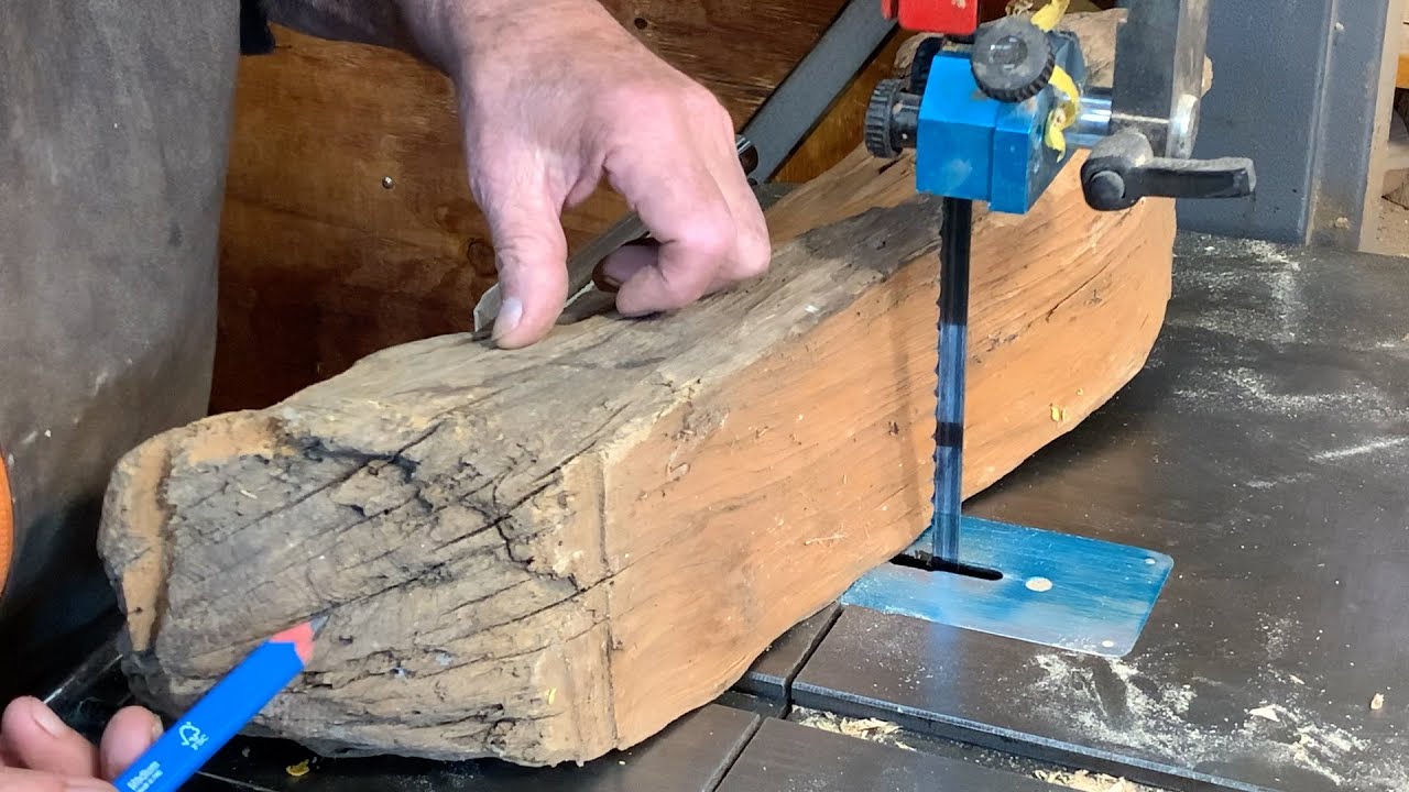 Richard Raffan cuts split Huon pine into clean woodturning blanks