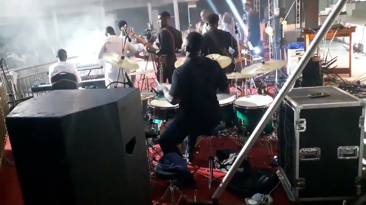 Joe Mettle @ in his presence (Emmanuel Bludo Drum Cam)