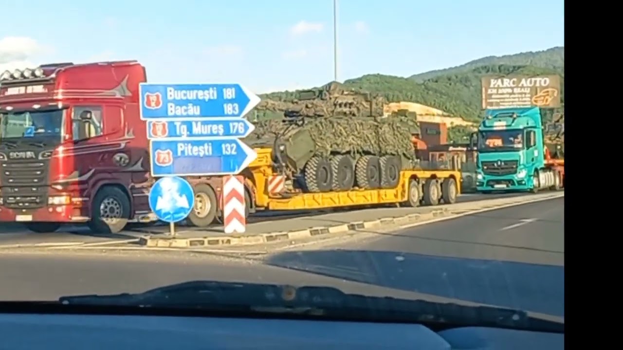 Ne-a oprit politia într-un sens din Brașov sa treacă coloana militara cu tancuri