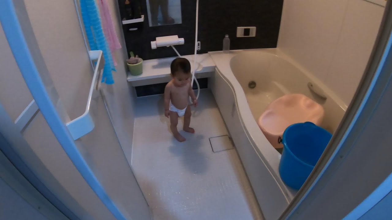 お風呂大好きな赤ちゃん