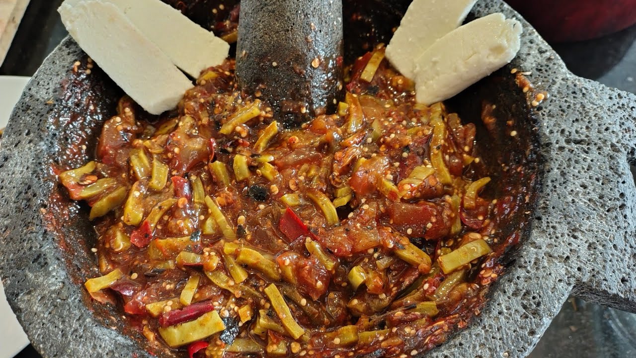 Salsa de molcajete de xoconoztle