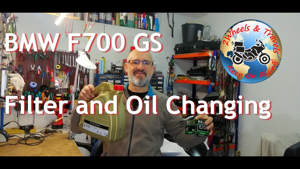 BMW F700GS - Oil Changing