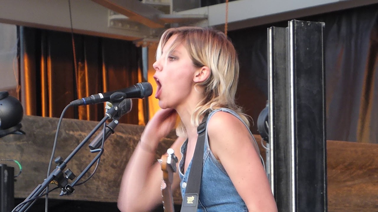 Wolf Alice - Giant Peach (Austin 04.24.18) HD