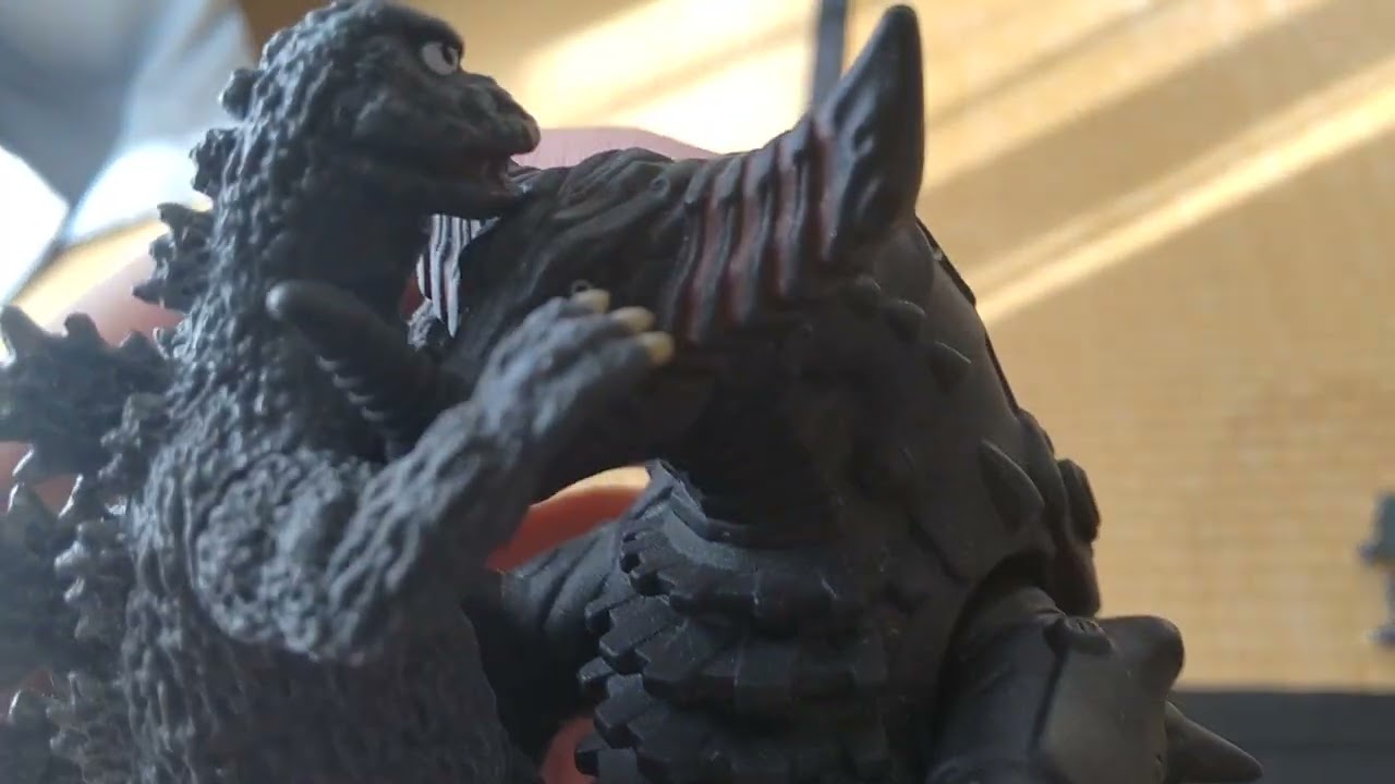 あの怪獣が帰って来る