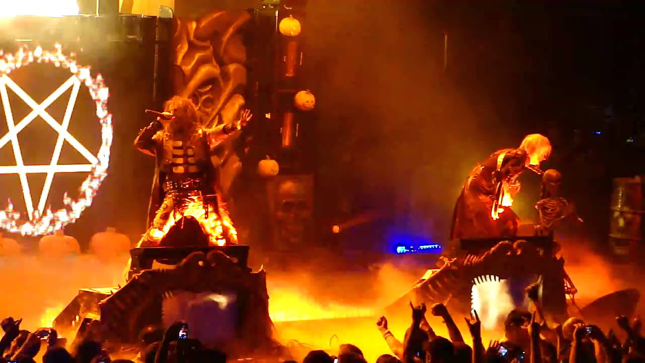 Rob Zombie - Superbeast (Live 2010) - [HD]