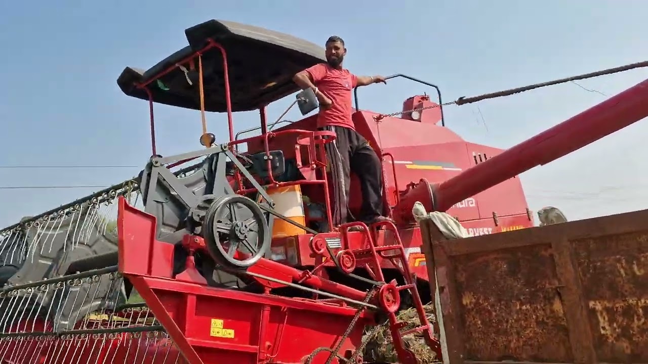 MAHINDRA  HARVEST YUVA COMPACT HARVESTER