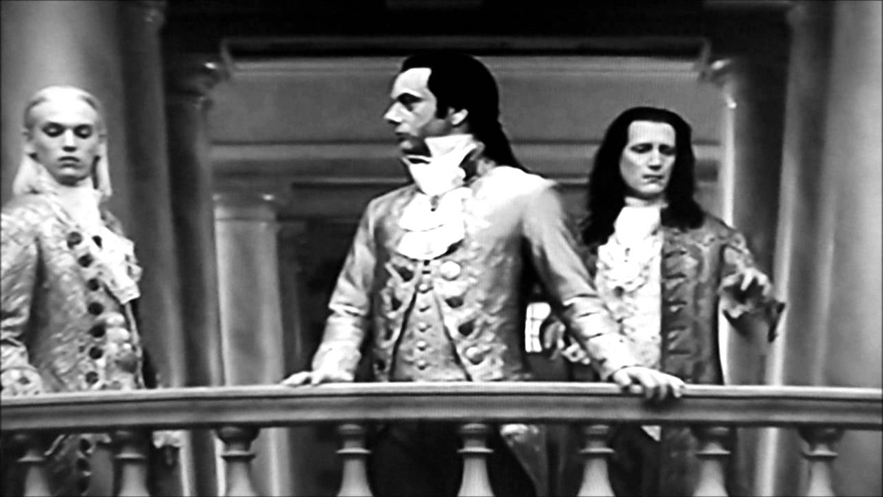 New Moon - Aro Volturi - She Wolf (falling to pieces)