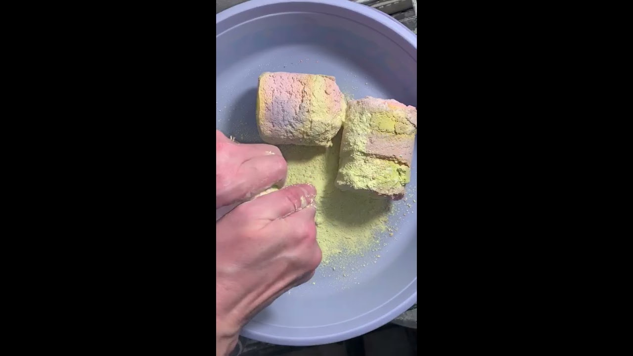 SUPER Powdery & Fluffy Reformed Gym Chalk Cylinder Crumbles asmr Chalk Cylinder Crumbles asmr